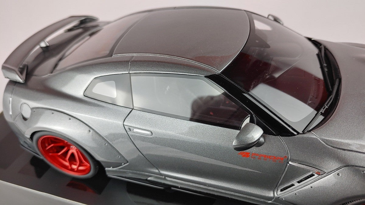 (Used)(Free shipping) Nissan GT-R R35 Modified by Prior Design Grey - GT Spirit  1/18 -  GT243 Used