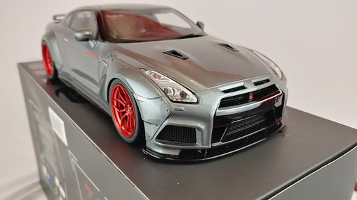 (Used)(Free shipping) Nissan GT-R R35 Modified by Prior Design Grey - GT Spirit  1/18 -  GT243 Used
