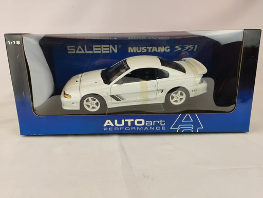 (Used)(Free shipping)  FORD MUSTANG SALEEN S 351 1998 (BLANC)  AUTOART 72721    Used