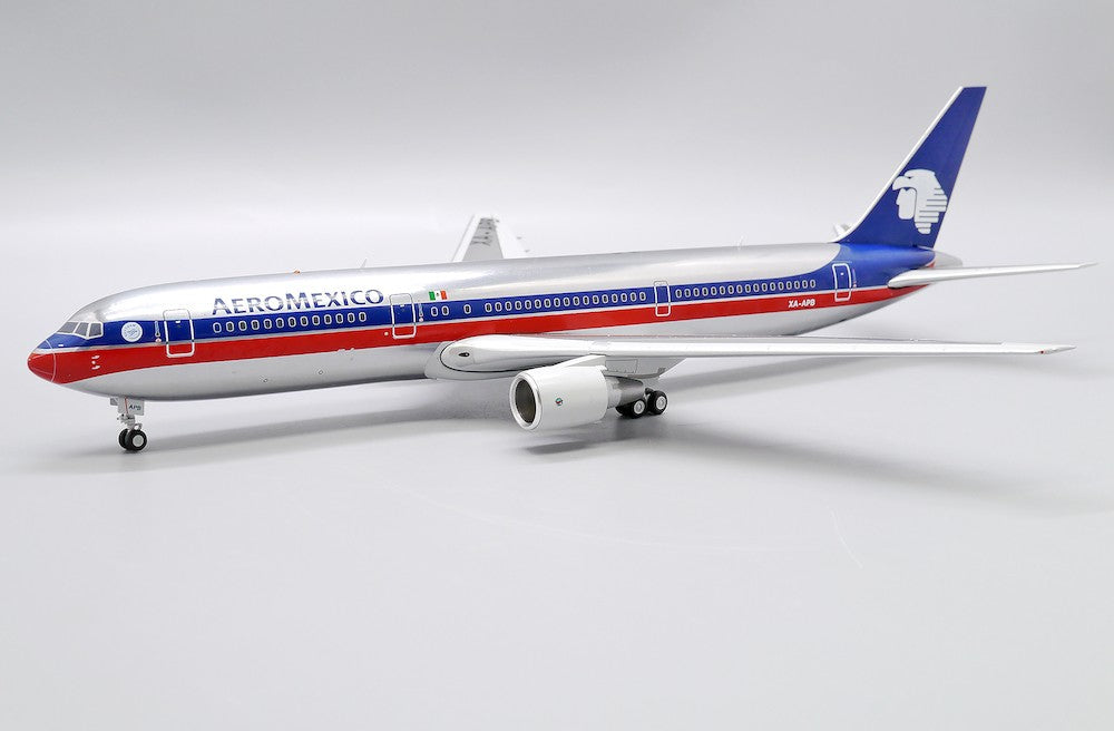 Aeromexico Boeing 767-300ER "OC-Polished"/ XA-APB / JC Wings / 1:200 - XX20118