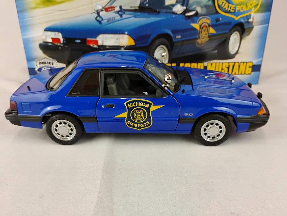 ( Used)(Free shipping)  1992 Ford Mustang Special Service Michigan (blue) GMP 9064
