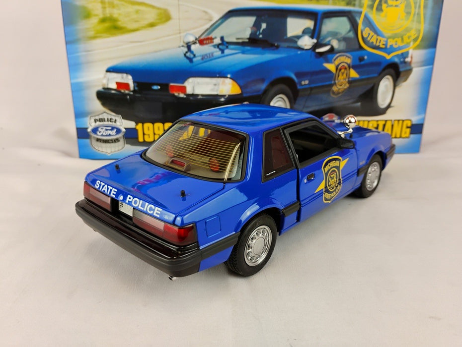 ( Used)(Free shipping)  1992 Ford Mustang Special Service Michigan (blue) GMP 9064