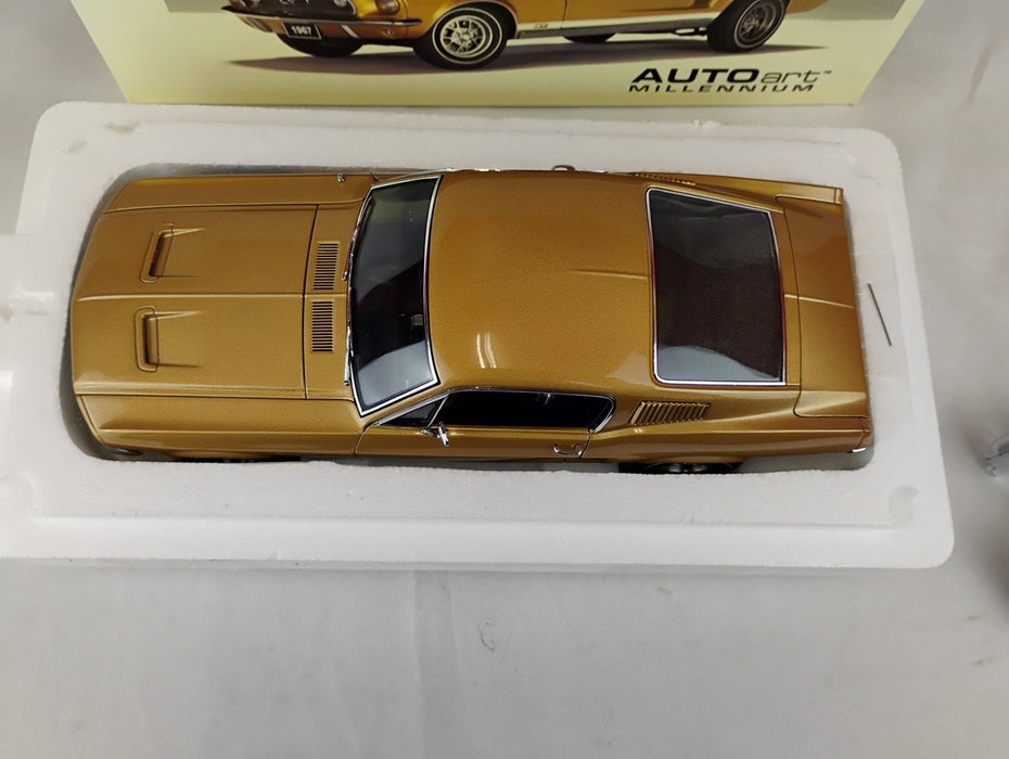 (Used)(Free shipping) 1967 FORD MUSTANG  GT 390 (gold) AUTOART 72806     Used