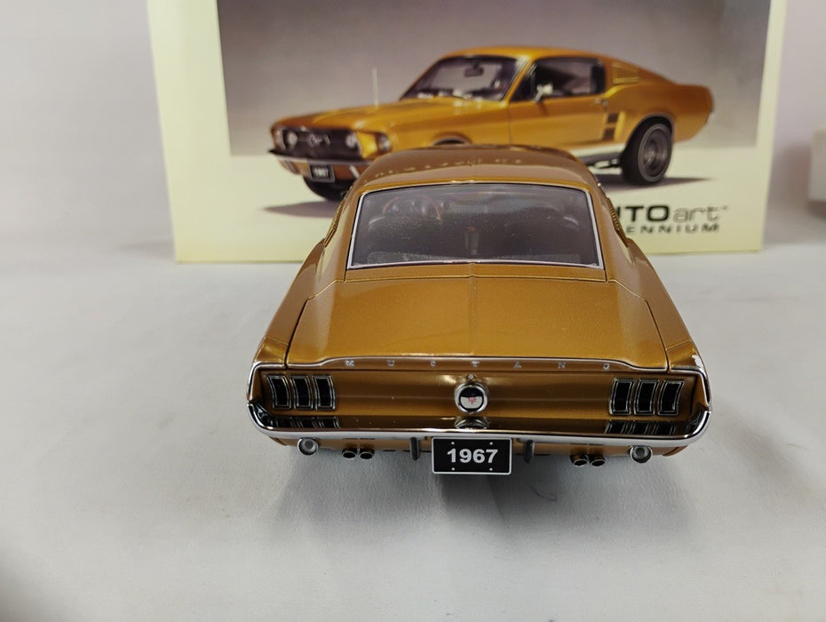 (Used)(Free shipping) 1967 FORD MUSTANG  GT 390 (gold) AUTOART 72806     Used