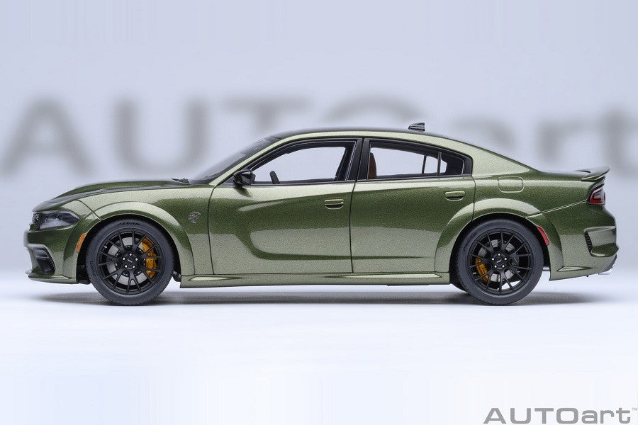 Dodge Charger SRT Hellcat Redeye Jailbreak (F8 Vert) - Autoart 1/18 - 71752 Passion Diecast 