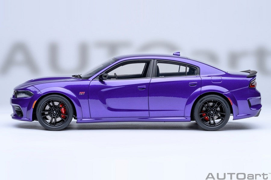 Dodge Charger Scat Pack Widebody (Plum Crazy) - Autoart 1/18 - 71757 Passion Diecast 