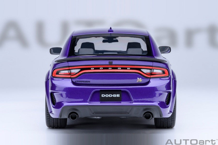 Dodge Charger Scat Pack Widebody (Plum Crazy) - Autoart 1/18 - 71757 Passion Diecast 
