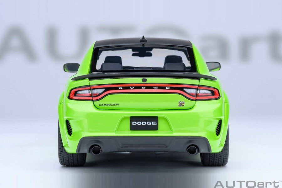 Dodge Charger Scat Pack Widebody (Sublime) - Autoart 1/18 - 71758 Passion Diecast 