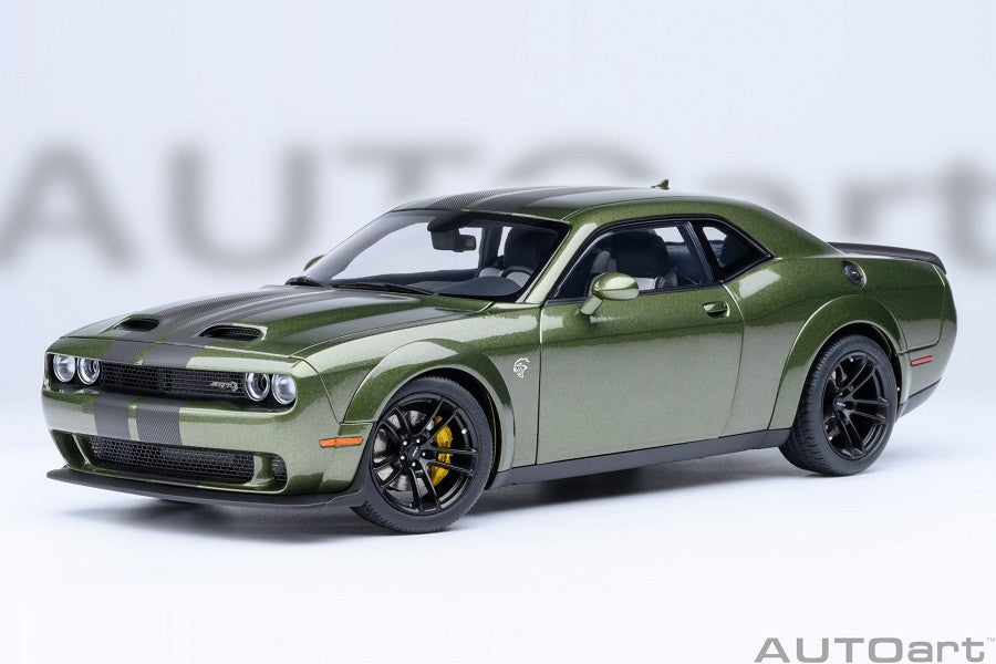 Dodge Challenger SRT Jailbreak 2022 (F8 Green) - Autoart 1/18 - 71761 Passion Diecast 