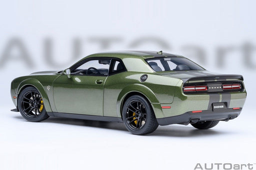 Dodge Challenger SRT Jailbreak 2022 (F8 Green) - Autoart 1/18 - 71761 Passion Diecast 