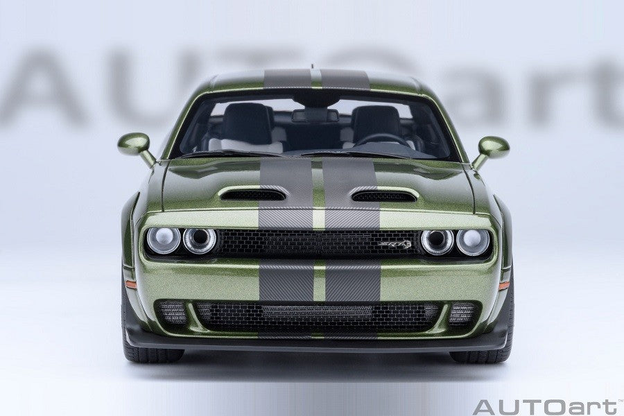 Dodge Challenger SRT Jailbreak 2022 (F8 Green) - Autoart 1/18 - 71761 Passion Diecast 