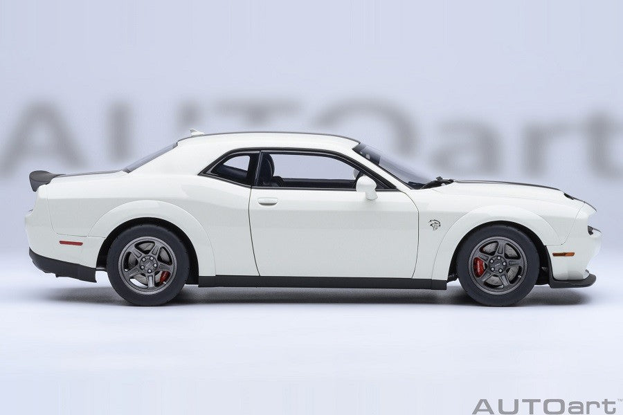 Dodge Challenger SRT Superstock 2023 (Knuckle White) - Autoart 1/18 - 71766 Passion Diecast 