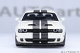 Dodge Challenger SRT Superstock 2023 (Knuckle White) - Autoart 1/18 - 71766 Passion Diecast 