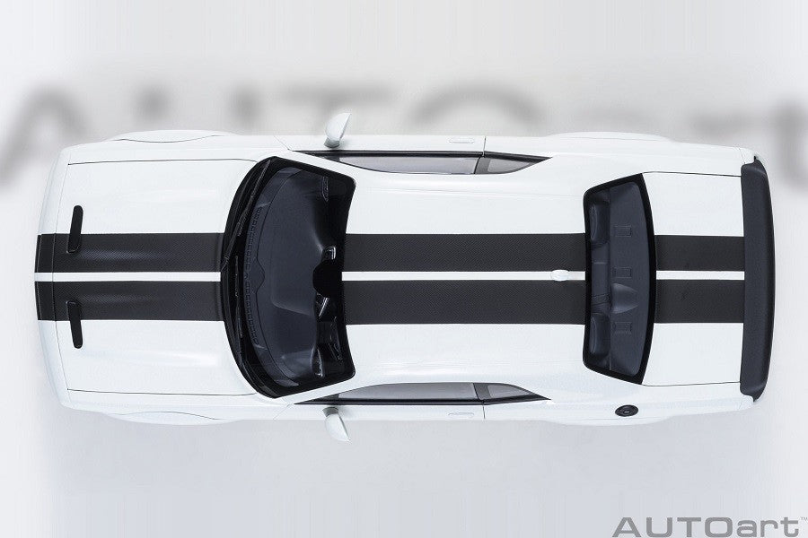 Dodge Challenger SRT Superstock 2023 (Knuckle White) - Autoart 1/18 - 71766 Passion Diecast 