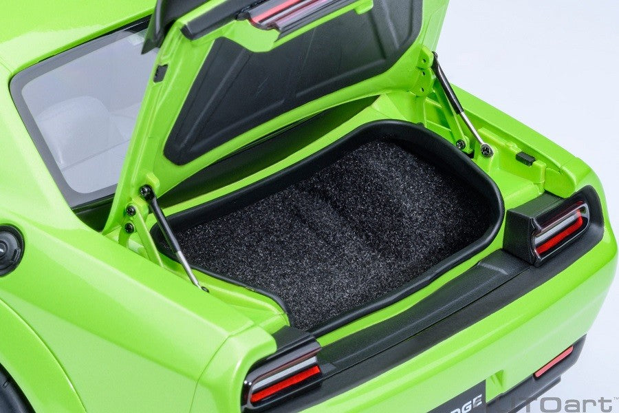 Dodge Challenger SRT Superstock 2023 (Sublime) - Autoart 1/18 - 71769 Passion Diecast 
