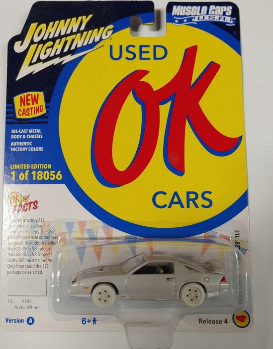 CHASE CAR 1991 Chevrolet Camaro Z28 1LE in White  - Johnny Lightning 1/64 - JLSP195 AGR
