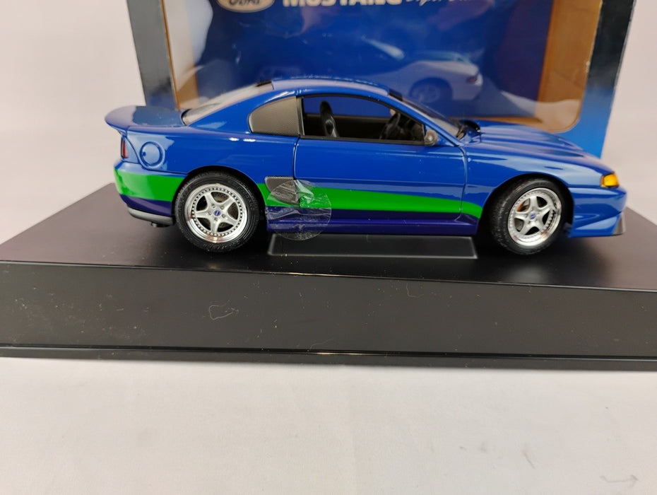 (Used)(Free shipping)  FORD MUSTANG SUPER STALLION (BLEU) AUTOART 72710  Usagé    Usagé   Used