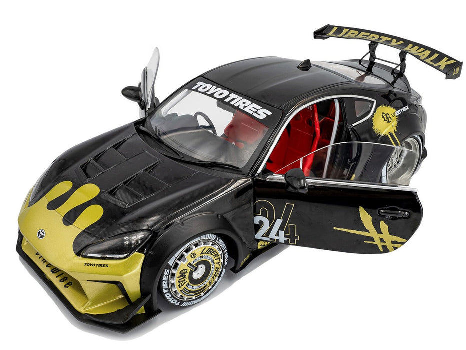 Toyota GR86 Liberty Walk Body Kit - NOIR & OR - 2024 - Solido - 1/18 - S1813603