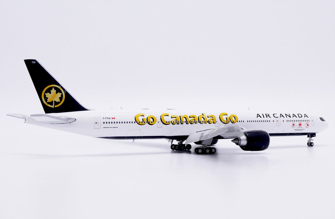 Air Canada Boeing 777-300ER "Go Canada Go" (Flaps Down) / C-FITW/  JC Wings  1:400 / XX40258A