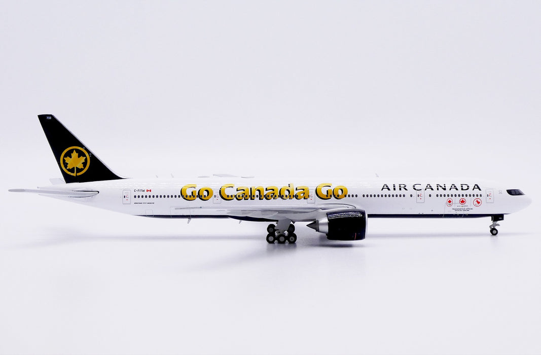 Air Canada Boeing 777-300ER "Go Canada Go" / C-FITW/  JC Wings  1:400 / XX40258