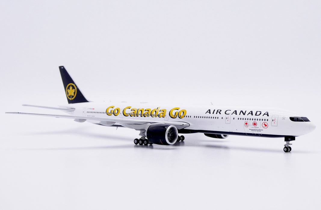 Air Canada Boeing 777-300ER "Go Canada Go" / C-FITW/  JC Wings  1:400 / XX40258