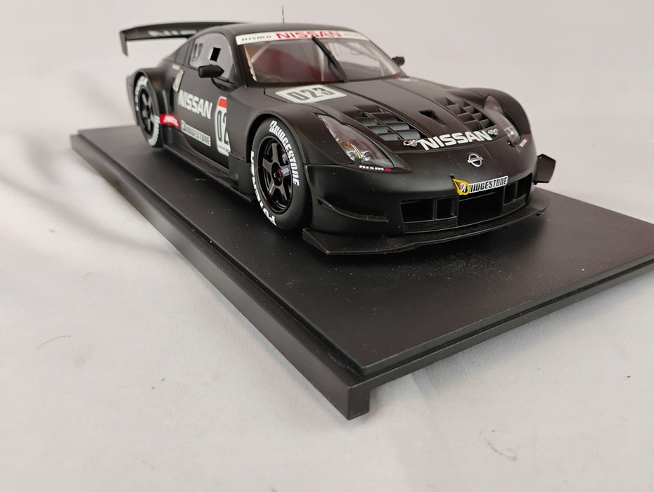 (Used)(Free shipping)  NISSAN 2004 JGTC Z TEST CAR NO 23 AUTOART 80480    Used