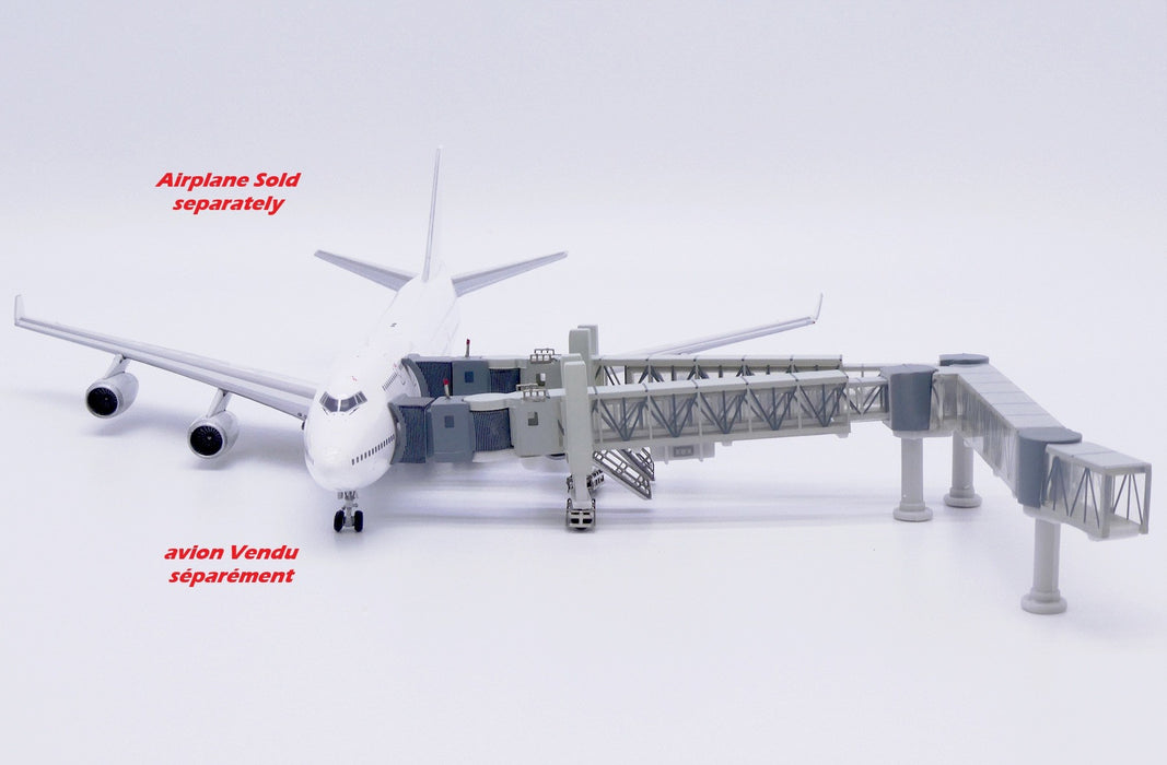 Air passenger Bridge for wide-body aircraft transparent / 1 per set / JC Wings / 1:400 / LH4387