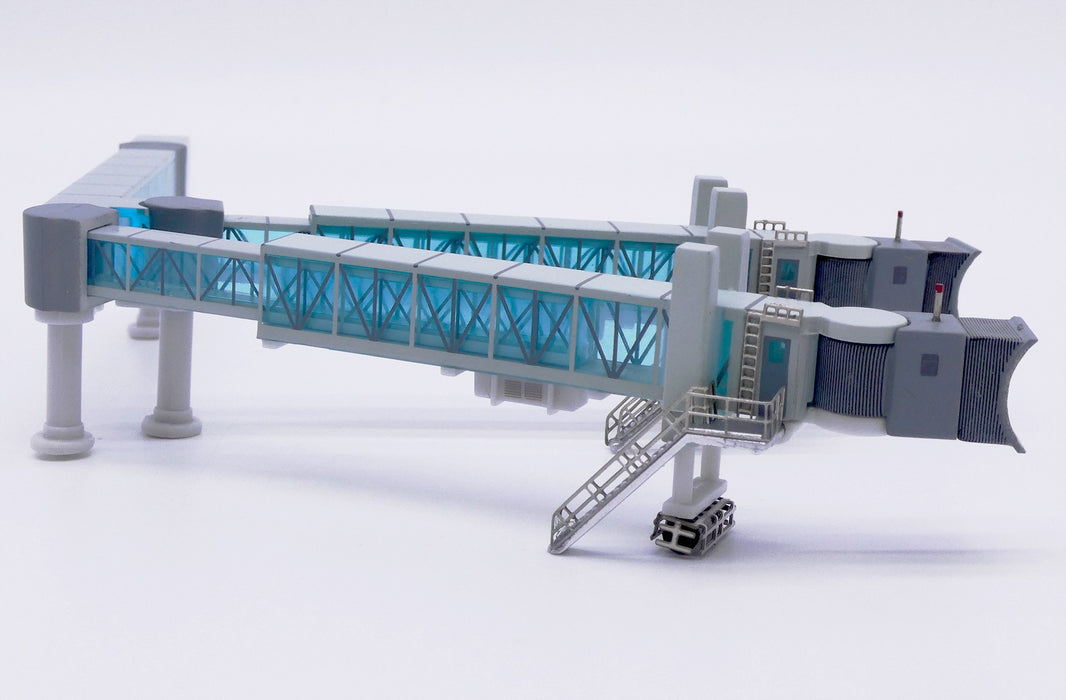 Air passenger Bridge for wide-body aircraft Blue / 1 per set / JC Wings / 1:400 / LH4388