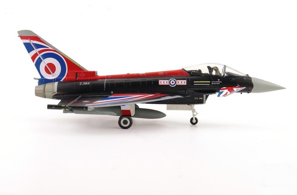 Eurofighter Typhoon FGR.Mk 4 / RAF Typhoon Display Team, ZJ914 Blackjack, 2021, UK / Hobby Master 1:72 HA6629B