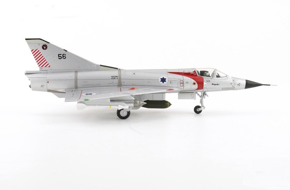 Dassault Mirage IIICJ Shahak IDF/AF 101st Sqn, no. 56, Giora Epstein, Israel, 1967 / Hobby Master 1:72 HA9805