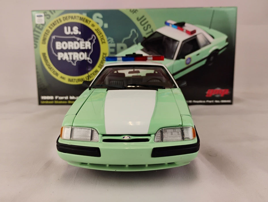 (Used)(Free shipping)  1991 FORD MUSTANG UNITED STATES BORDER PATROL S.S.P. (SILVER) 1/18 GMP 18844   Used