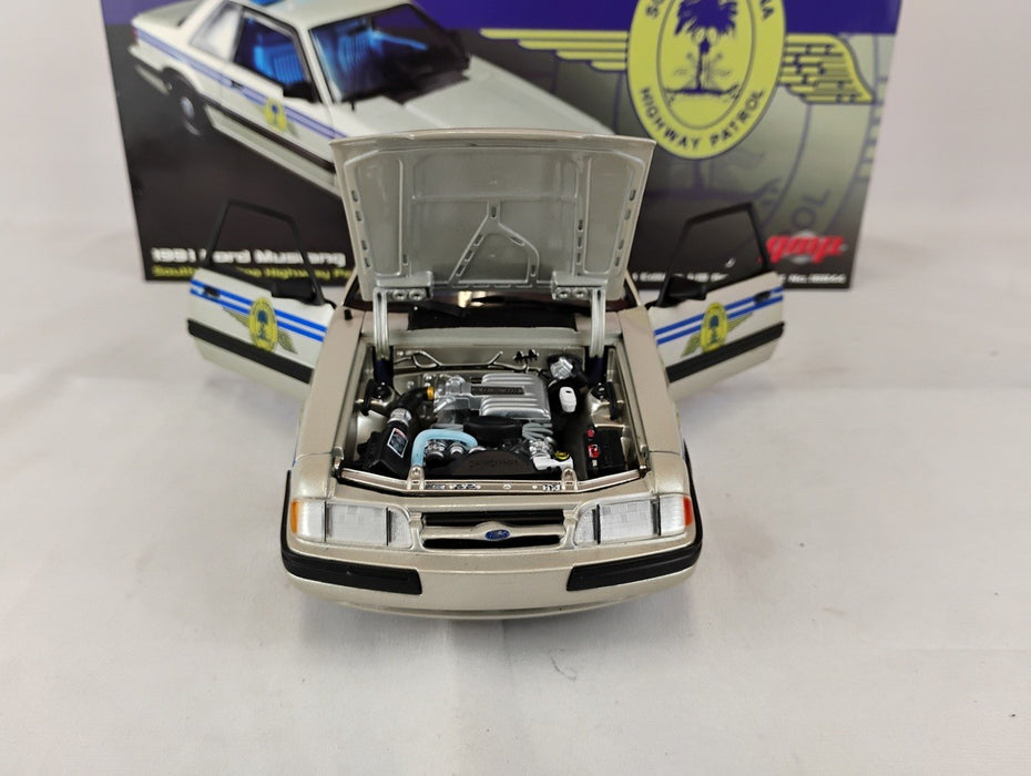 (Used)(Free shipping)  1991 FORD MUSTANG SOUTH CAROLINA HIGHWAY PATROL S.S.P. (SILVER) 1/18 GMP 18444   Used
