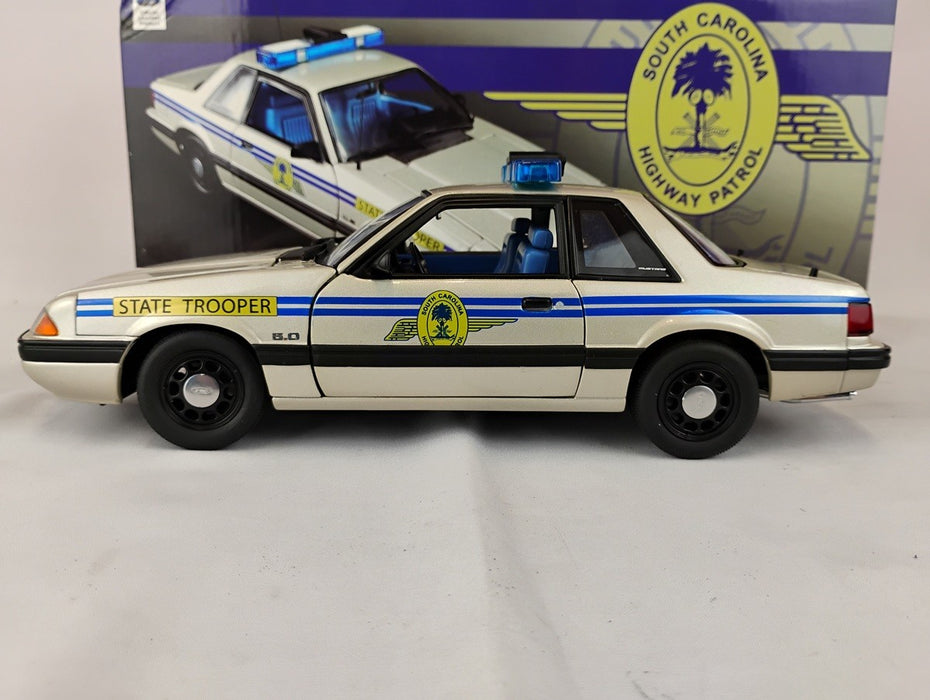 (Used)(Free shipping)  1991 FORD MUSTANG SOUTH CAROLINA HIGHWAY PATROL S.S.P. (SILVER) 1/18 GMP 18444   Used