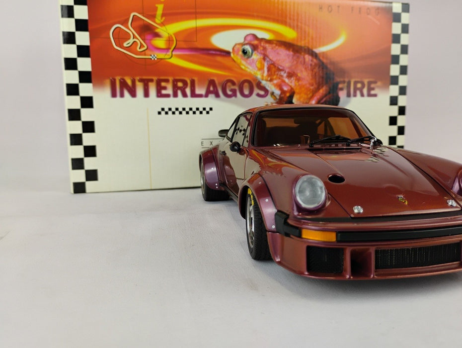 (Used)(Free shipping)  PORSCHE 935 FROG INTERLAGO FIRE 1/18 EXOTO 46268  Used