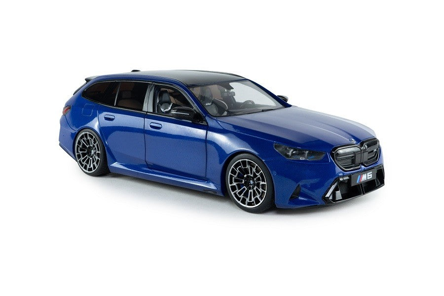 BMW M5 Touring M 2025 Blue - Solido - 1/18 - S1814801 - Passion Diecast 