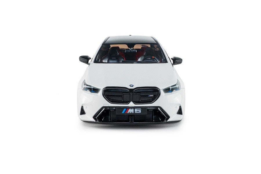 BMW M5 Touring M 2025 White - Solido - 1/18 - S1814802 - Passion Diecast 