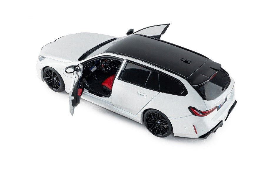 BMW M5 Touring M 2025 White - Solido - 1/18 - S1814802 - Passion Diecast 