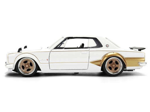 1971 Nissan Skyline 2000GT-R - White with Gold Graphics - JDM Tuners - Jada 1/24 - 37021 Passion diecast