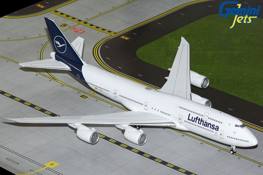 Lufthansa Boeing 747-8 / D-ABYA / Gemini Jets / 1:200 / G2DLH1242