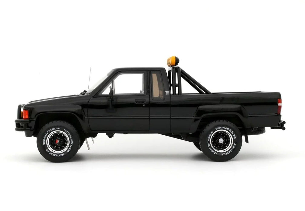  Marty McFly’s Toyota SR5 Pickup Black 202 1985 - 1/18 - OT481B