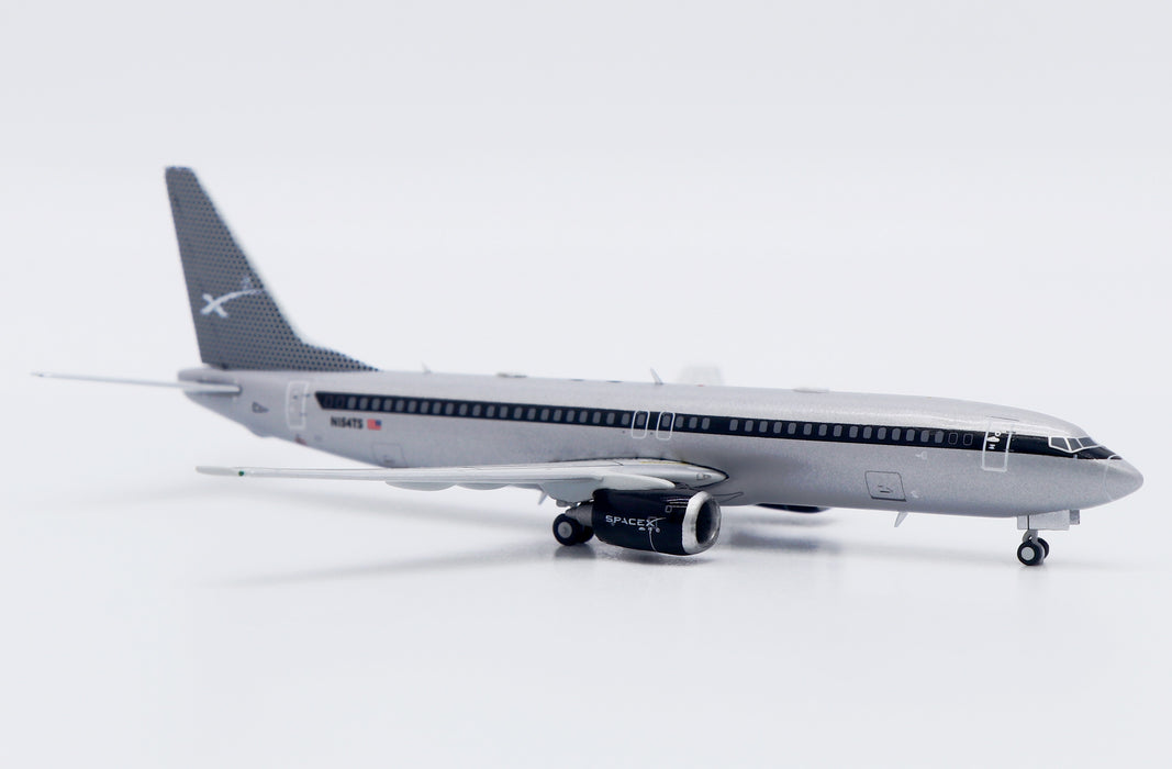 SpaceX Boeing 737-800 / N154TS /  JC Wings 1:200 / XX20558