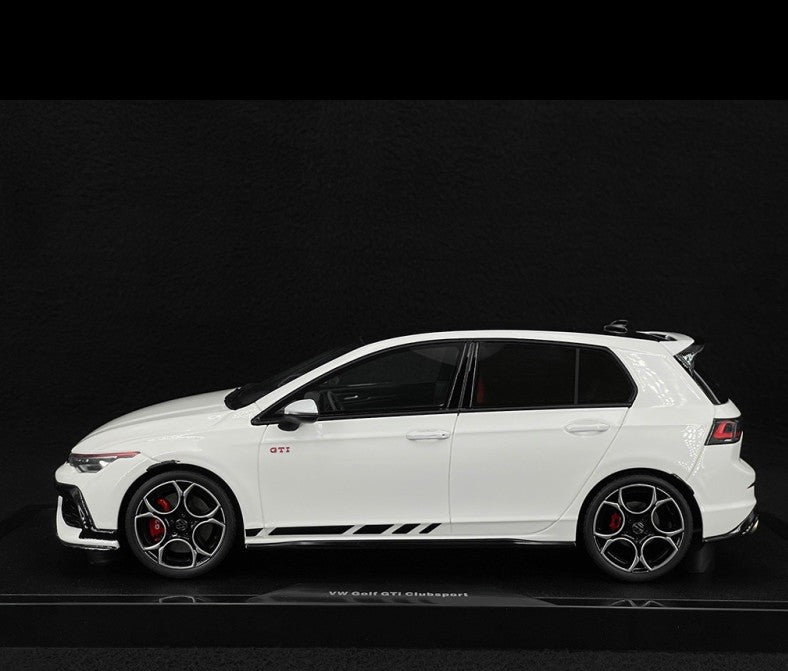 Volkswagen Golf 8 GTI Clubsport 2024 Pure White - OTTO - 1/18 - OT1221 Passion Diecast 