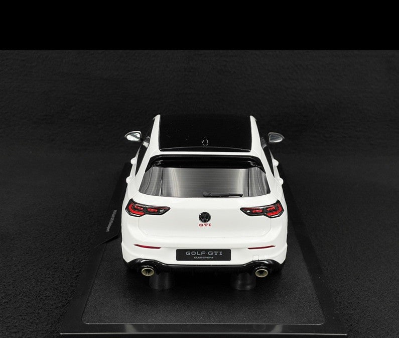 Volkswagen Golf 8 GTI Clubsport 2024 Pure White - OTTO - 1/18 - OT1221 Passion Diecast 