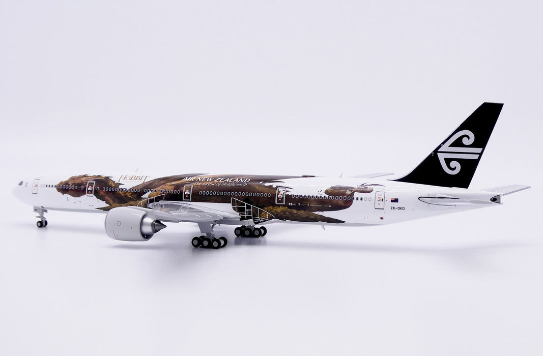 Air New Zealand Boeing 777-300ER "Desolation of Smaug" / ZK-OKO /  JC Wings / 1:400 / XX40621