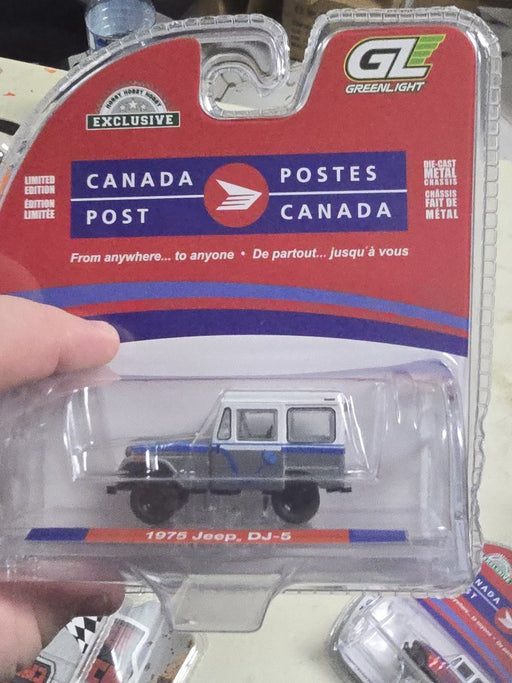 CHASE CAR Canada Post 1975 Jeep DJ-5E  Electruck  (Hobby Exclusive) 1-64 30083GRAW