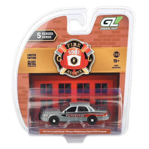 CHASE CAR 2011 Ford Crown Victoria - Pennsylvania Fire Department - Fire Rescue Series 5 - 1/64 Greenlight - 67070 AGRAW