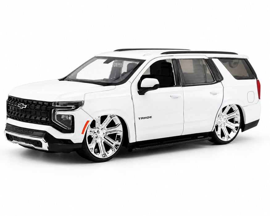 2025 Chevrolet Tahoe Custom - White - Motormax 1/24 - 79105 WH Passion Diecast