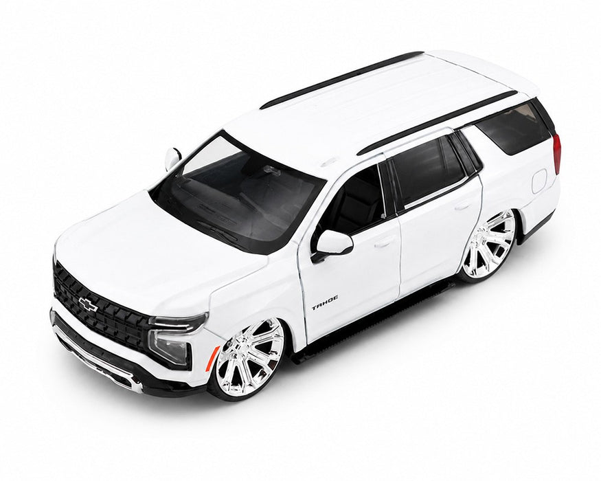 2025 Chevrolet Tahoe Custom - White - Motormax 1/24 - 79105 WH Passion Diecast