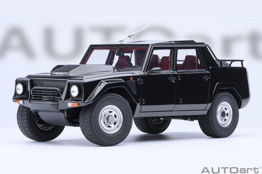 Lamborghini LM002 (Nero Tenebre) - Autoart 1/18 - 74550 - Passion Diecast 