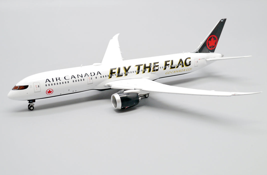 Air Canada Boeing 787-9 C-FVLQ Go Canada Go volets abaissés JC Wings 1:400 — vue avant trois-quarts